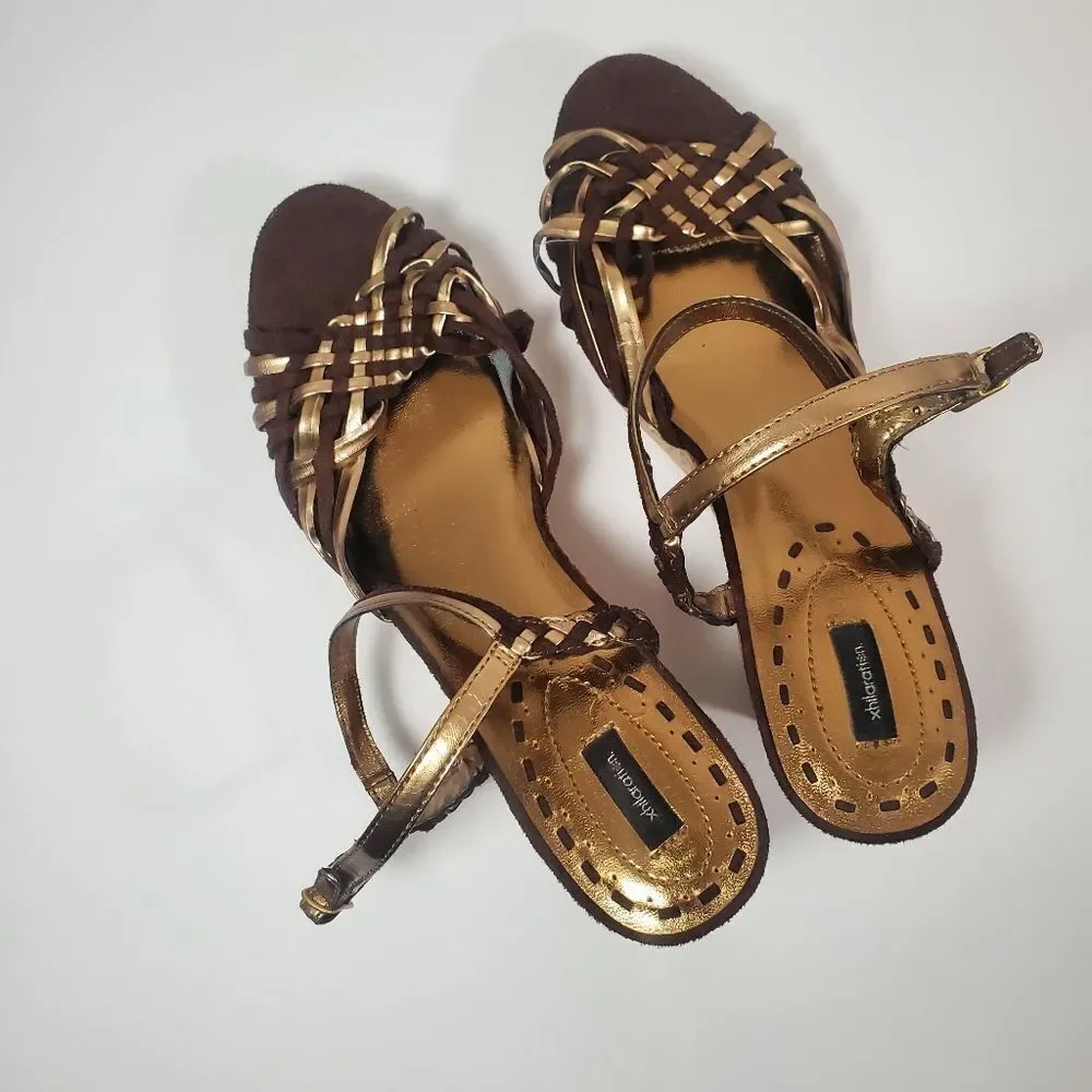 Xhilaration brown and gold wedges
